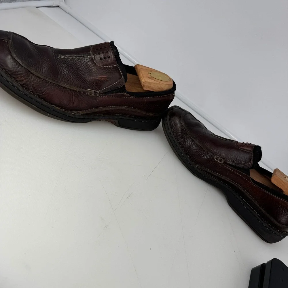 Clarks Loafers Men 9M Brown Leather Slip On Casual Comfort Professional Classic